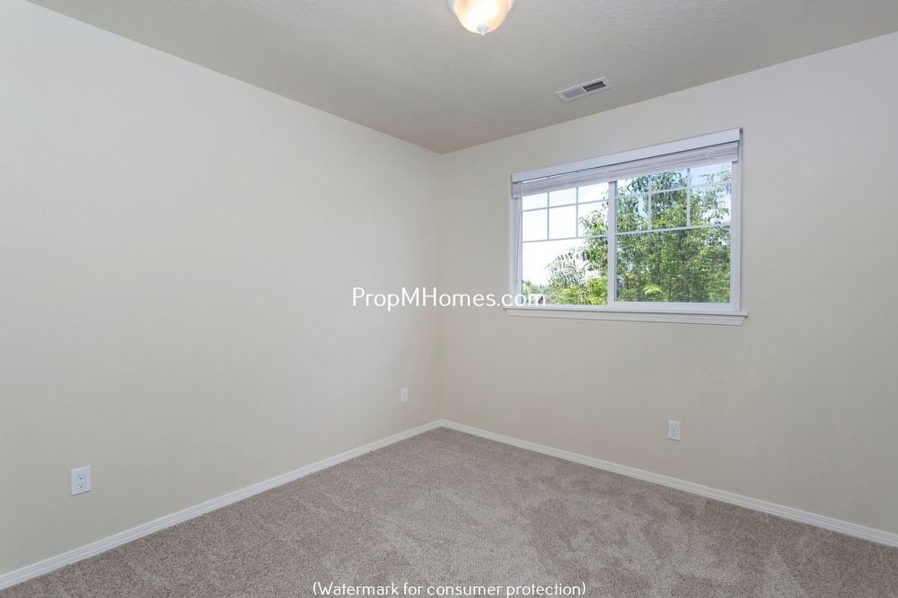 Great Farmington Townhouse in Quaint Little Neighborhood! property image