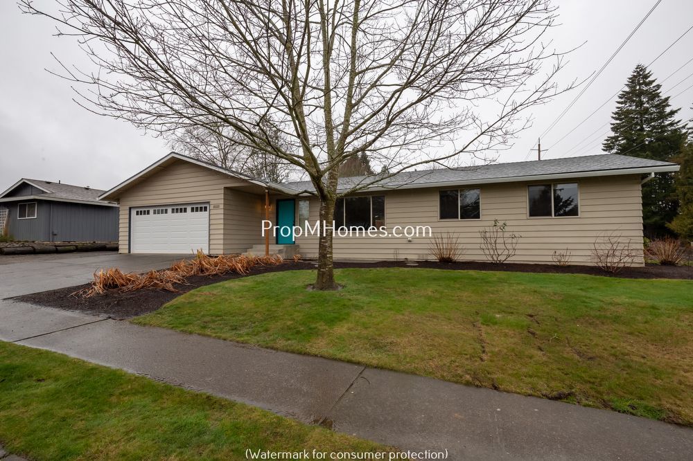 Lovely Ranch Style Three Bedroom Home In Tualatin! property image