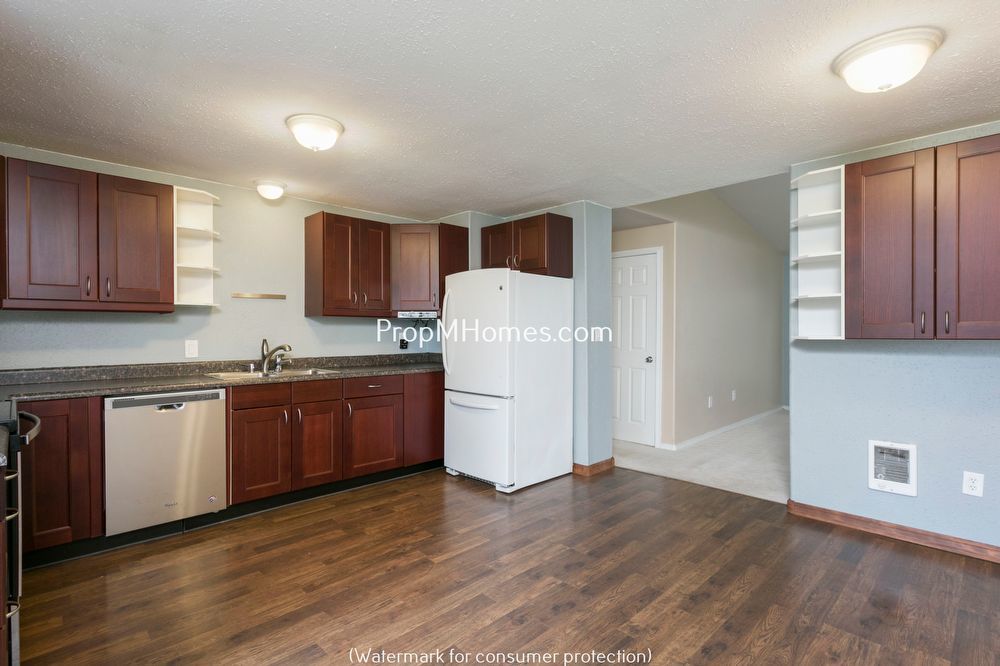 Terrific Three Bedroom Beaverton Ranch Home - Close to Nike! property image