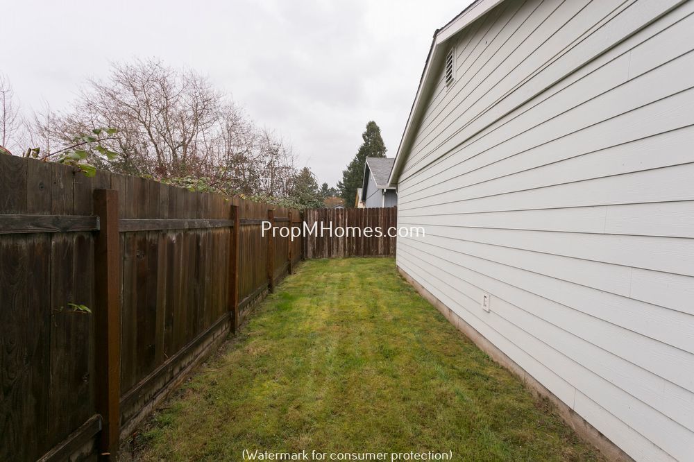 Terrific Three Bedroom Beaverton Ranch Home - Close to Nike! property image