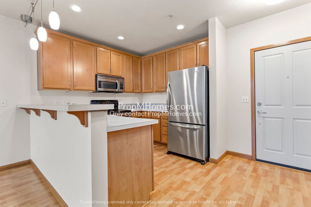 Light Filled One Bedroom Condo at the Beranger! property image