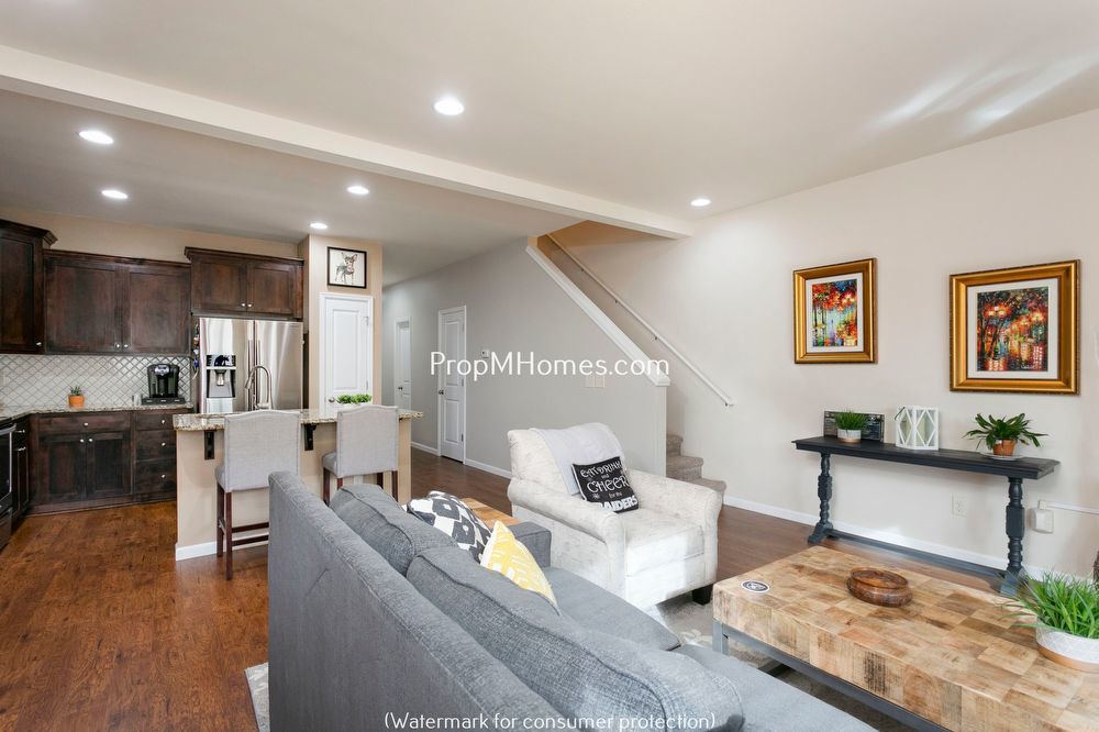 Beautiful Damascus Three Bedroom Townhome In Wind Swept Waters! property image