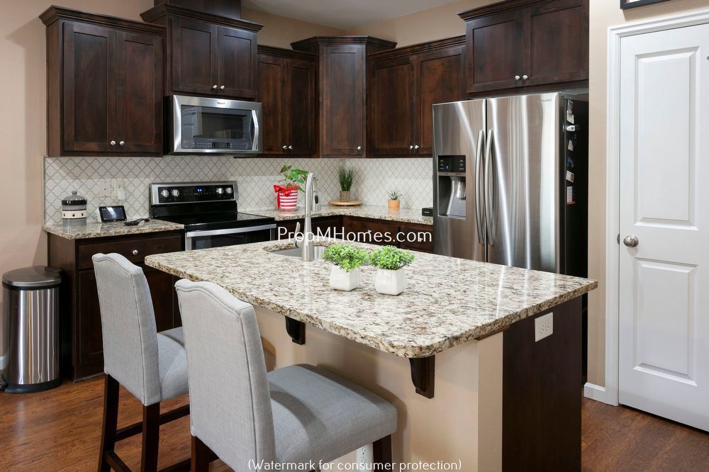 Beautiful Damascus Three Bedroom Townhome In Wind Swept Waters! property image
