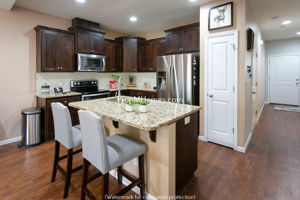 Beautiful Damascus Three Bedroom Townhome In Wind Swept Waters! property image