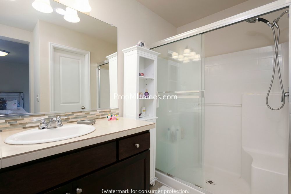 Beautiful Damascus Three Bedroom Townhome In Wind Swept Waters! property image