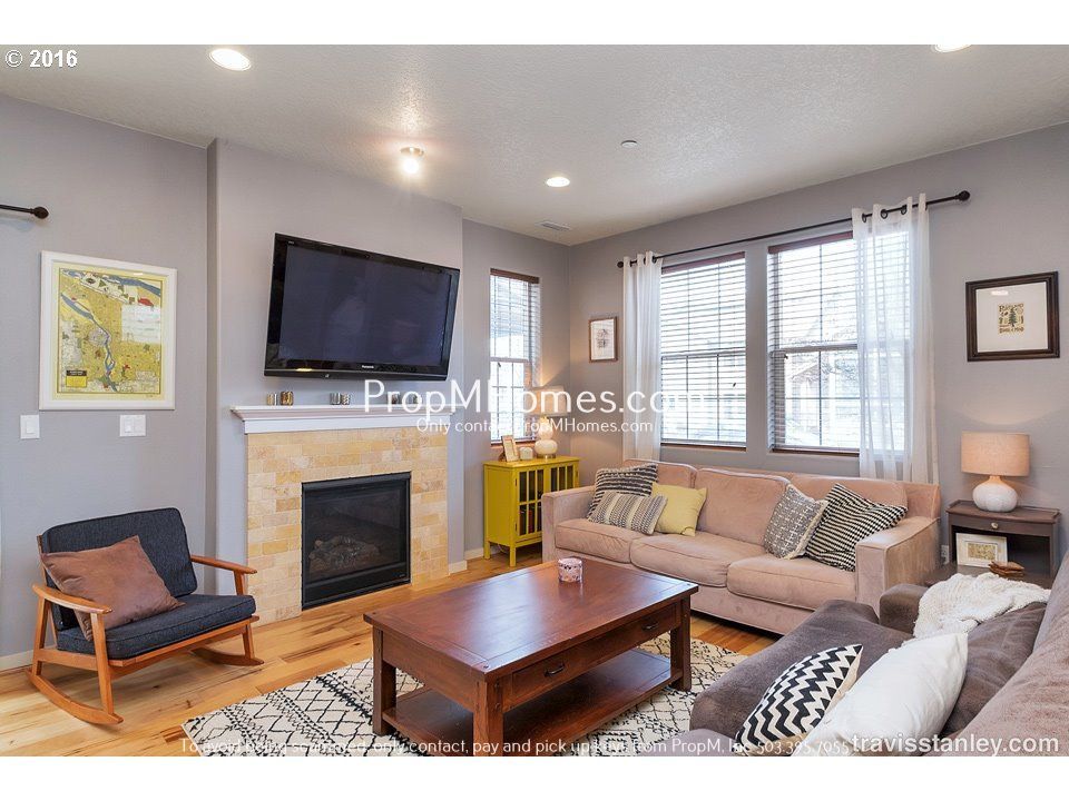 Three Bedroom Home In Desirable Villebois Community! RENT SPECIAL property image