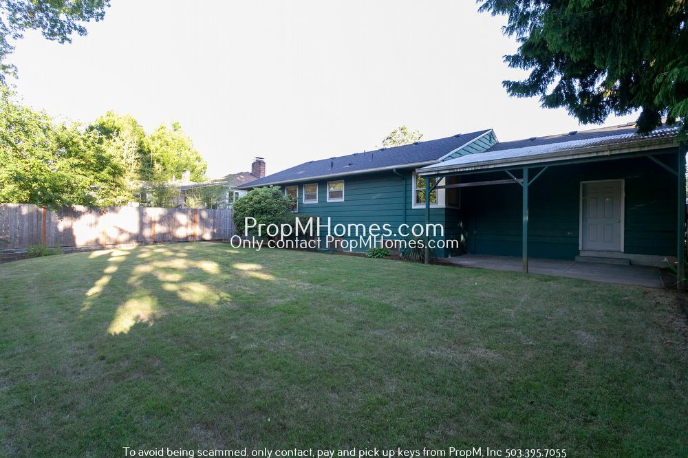 Spacious Mid-Century Three Bedroom Home In Woodstock! property image