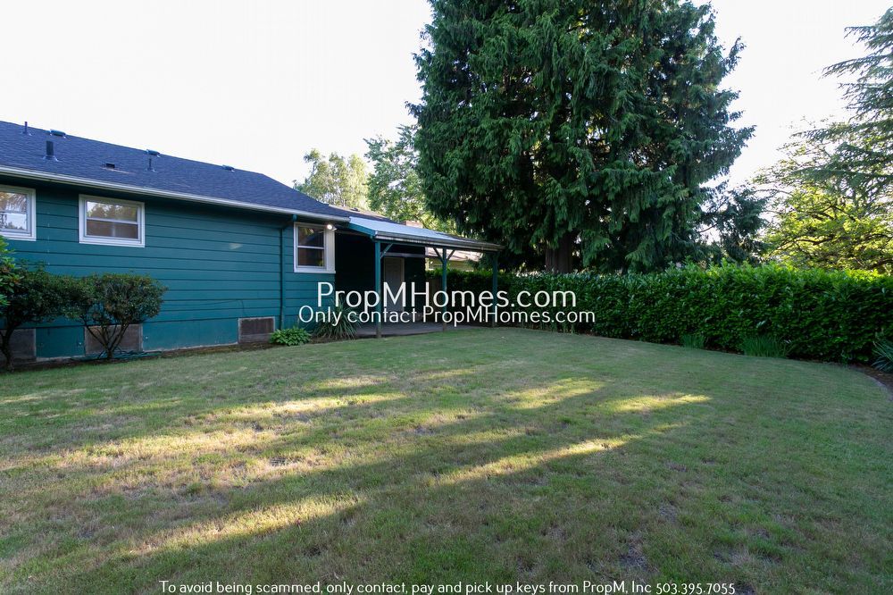 Spacious Mid-Century Three Bedroom Home In Woodstock! property image