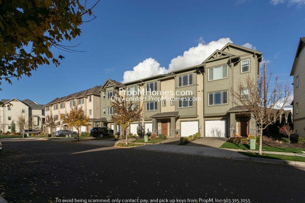 Gorgeous Two Bedroom Townhome In Sherwood! property image