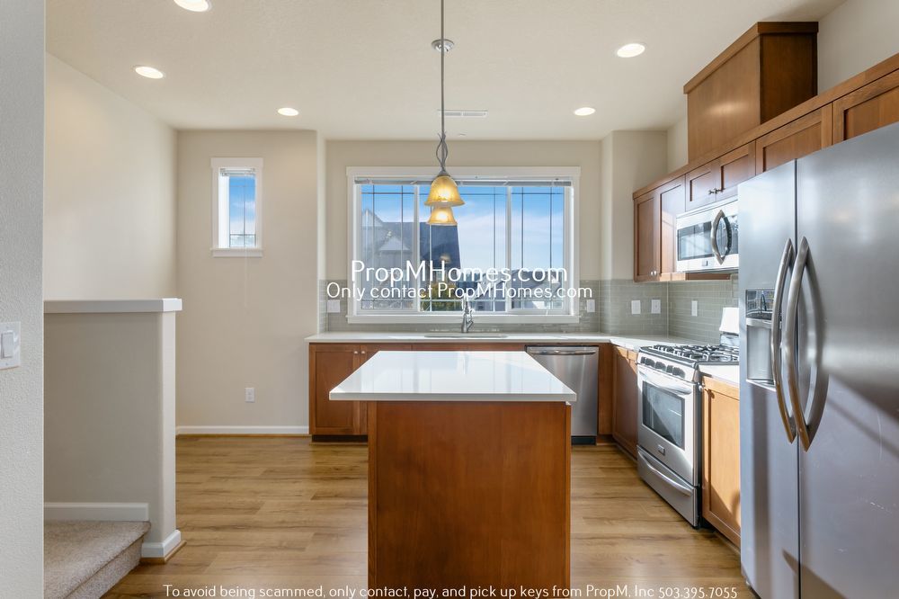 Gorgeous Two Bedroom Townhome In Sherwood! property image