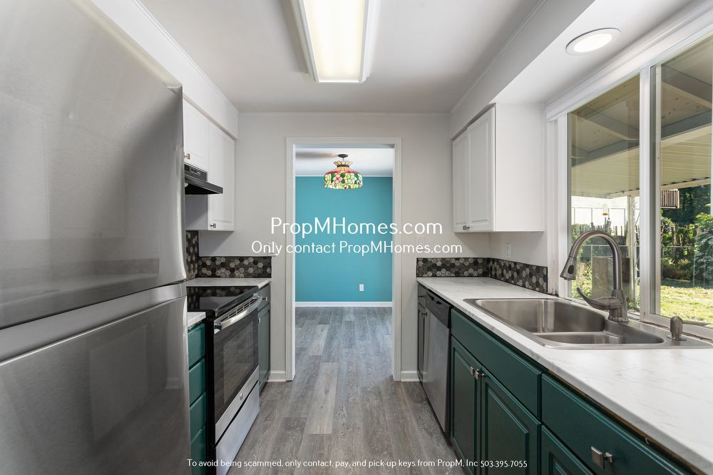 Charming Oregon City Home on 1/2 Acre - Fully Fenced Yard! property image