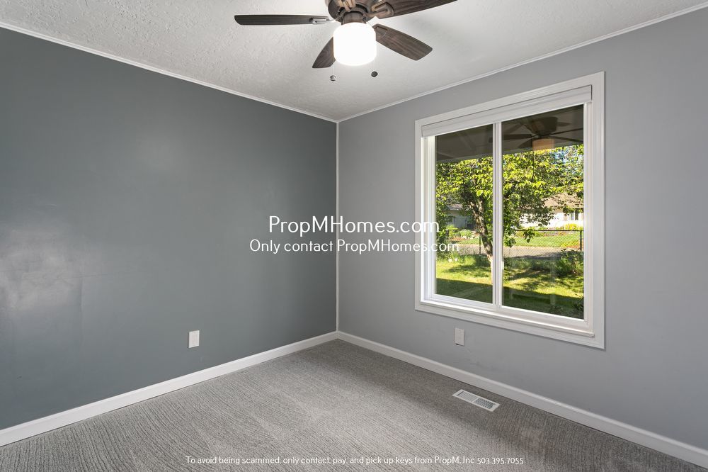 Charming Oregon City Home on 1/2 Acre - Fully Fenced Yard! property image