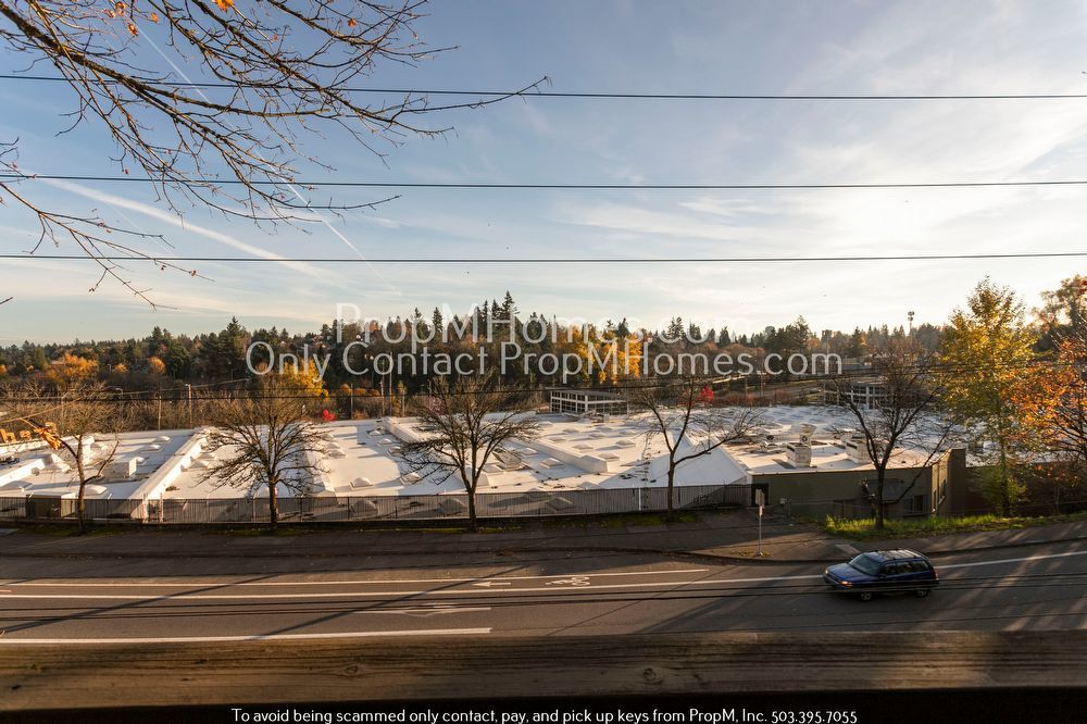 SW Portland Two Bedroom Condo In The Heart Of Burlingame! property image