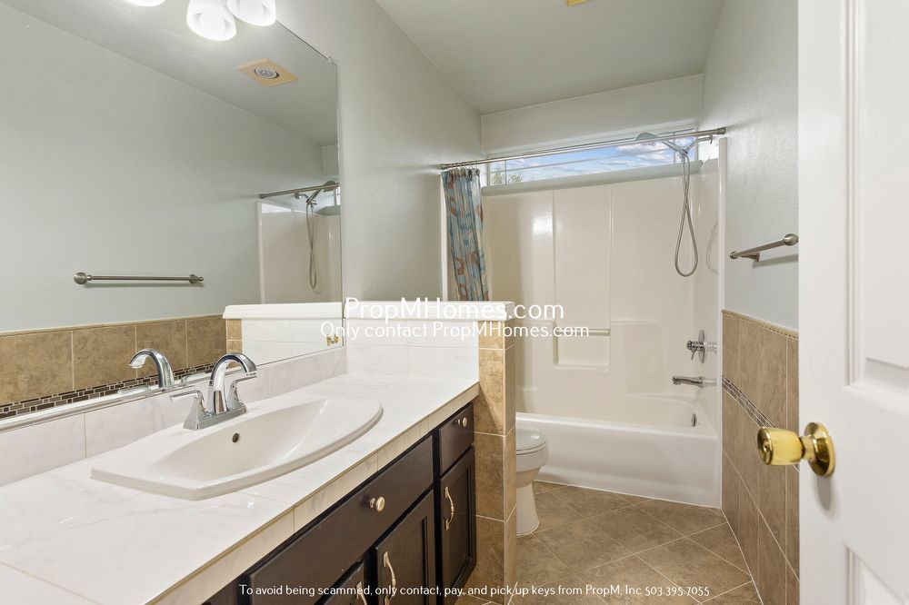 Spacious Five Bedroom Home in Progress Ridge! property image