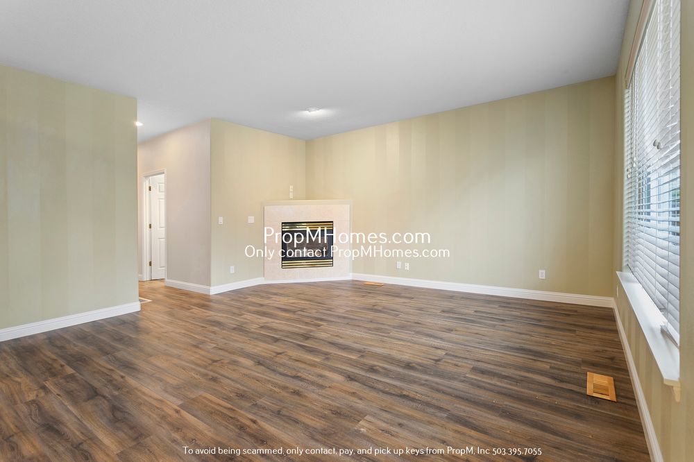 Spacious Five Bedroom Home in Progress Ridge! property image