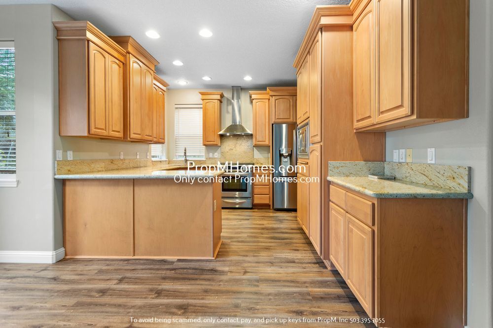 Spacious Five Bedroom Home in Progress Ridge! property image