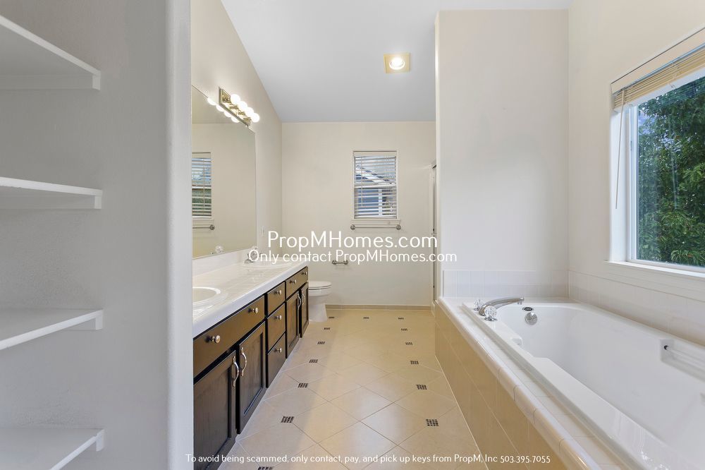 Spacious Five Bedroom Home in Progress Ridge! property image