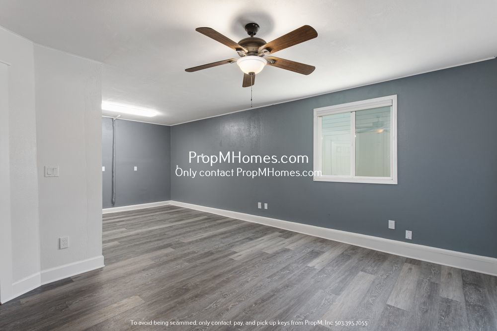 Charming Oregon City Home on 1/2 Acre - Fully Fenced Yard! property image