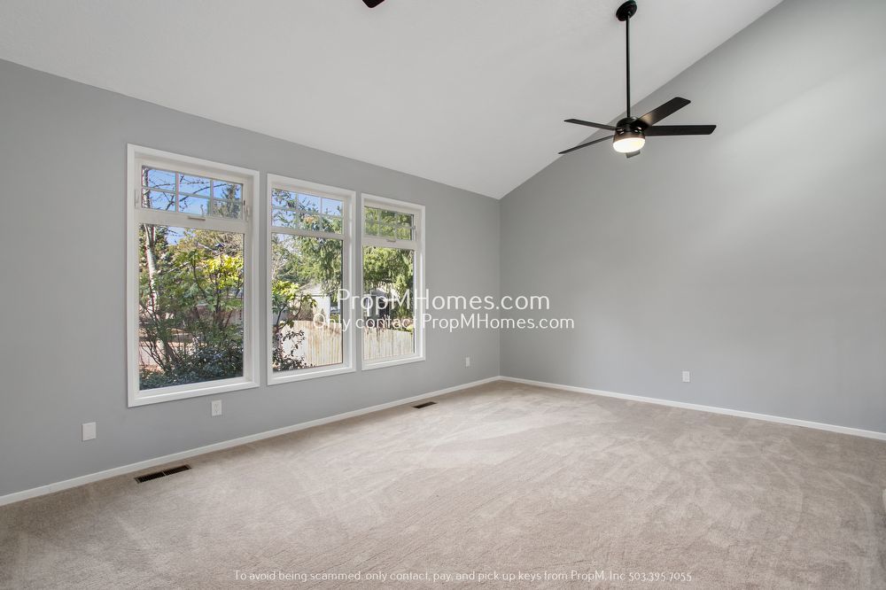 Stunning Three Bedroom Home in Hidden Springs! property image