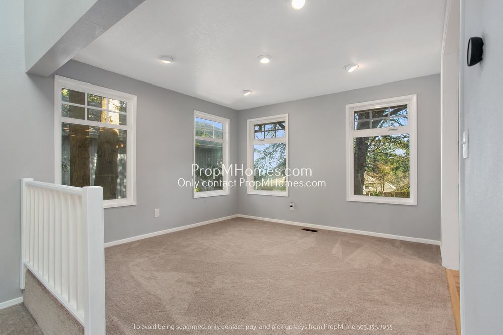 Stunning Three Bedroom Home in Hidden Springs! property image