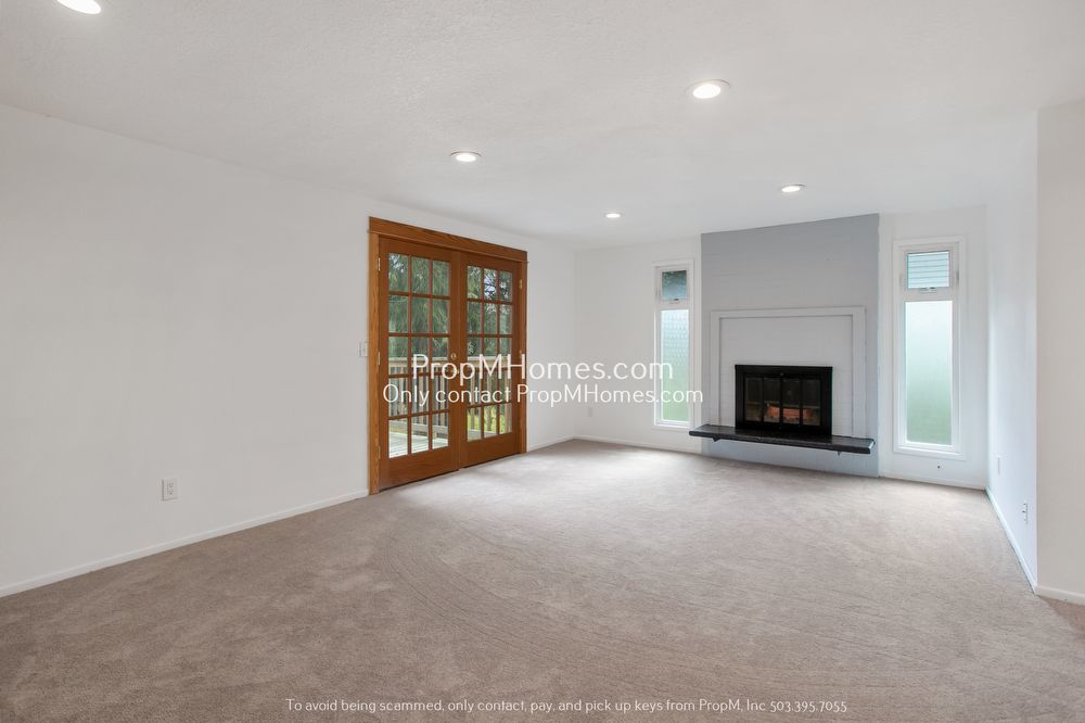 Stunning Three Bedroom Home in Hidden Springs! property image