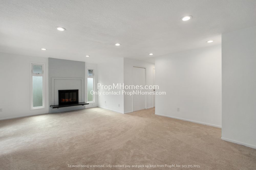 Stunning Three Bedroom Home in Hidden Springs! property image