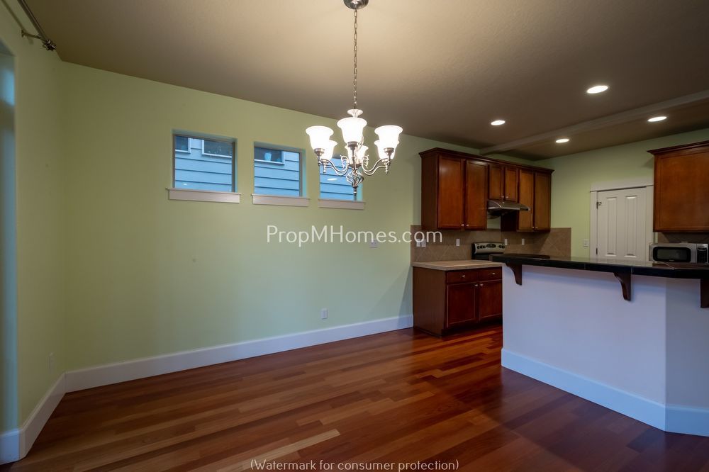 Beautiful Open Concept Three Bedroom Home In Bethany! property image