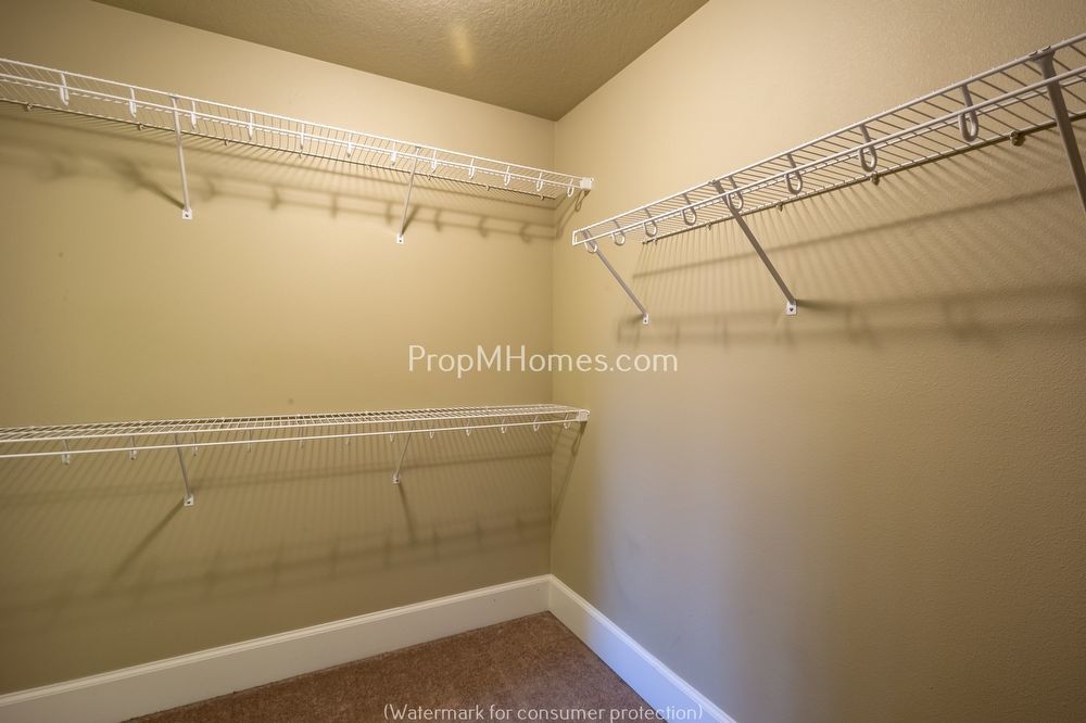 Beautiful Open Concept Three Bedroom Home In Bethany! property image