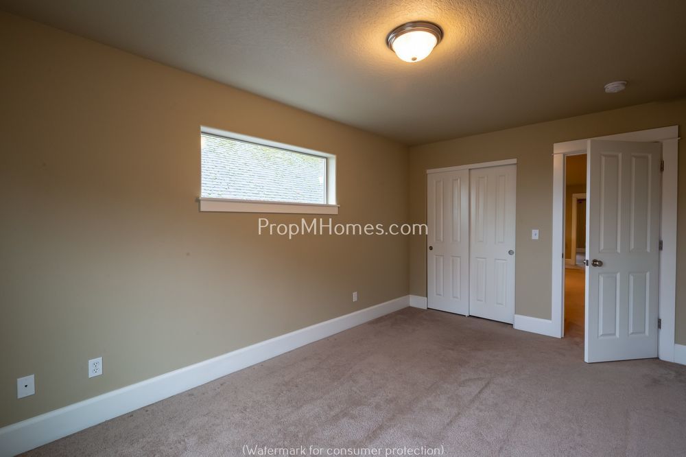 Beautiful Open Concept Three Bedroom Home In Bethany! property image