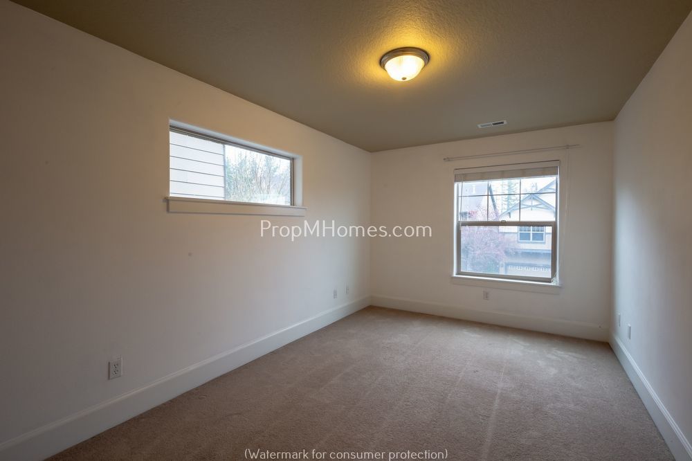 Beautiful Open Concept Three Bedroom Home In Bethany! property image