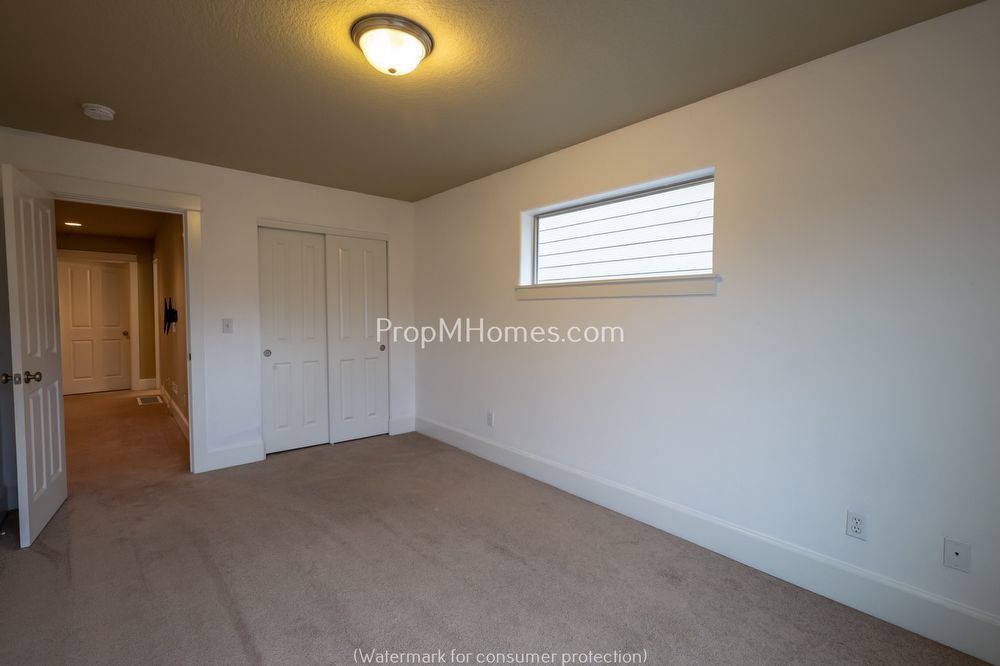 Beautiful Open Concept Three Bedroom Home In Bethany! property image