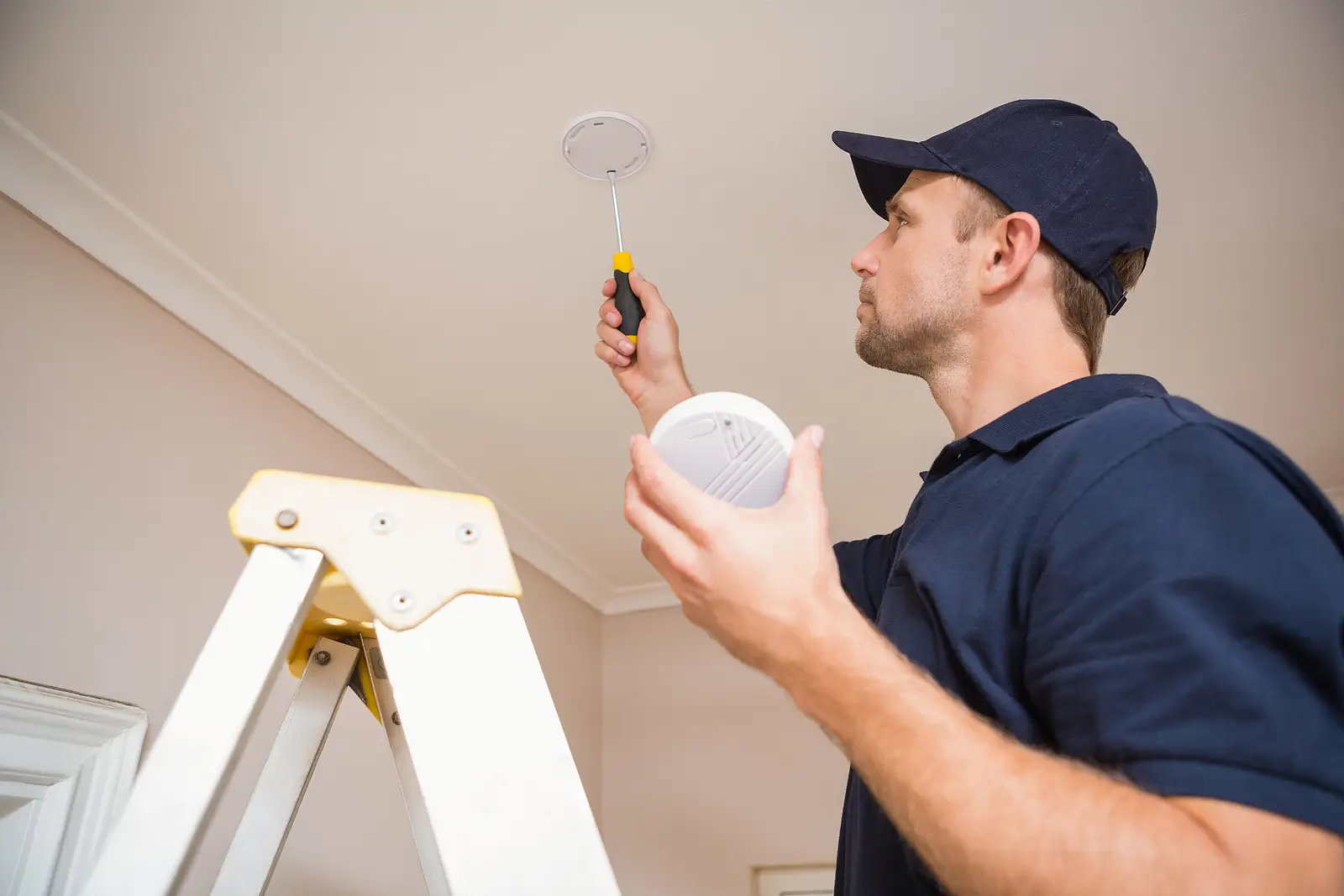 How to Stop a Smoke Detector from Chirping: A Landlord’s Guide